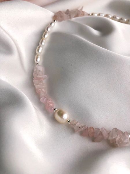 SOFIA necklace rose quartz